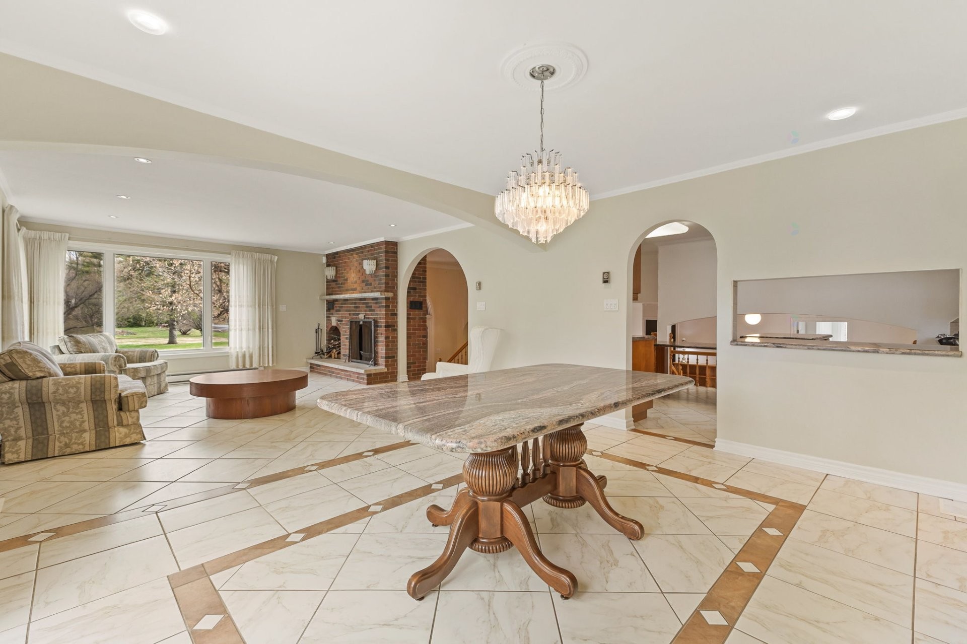 









28


Rue de Port-Royal

,
Gatineau (Aylmer),




QC
J9J1C8

