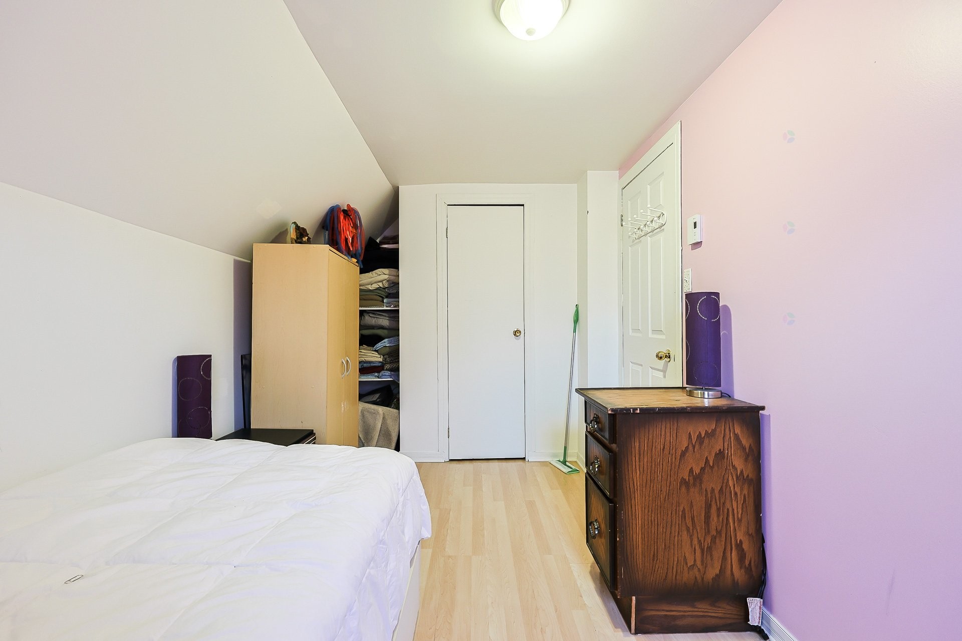 









183


Rue St-Julien

,
Papineauville,




QC
J0V1R0

