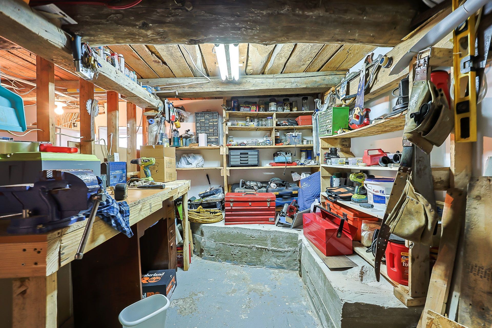 









183


Rue St-Julien

,
Papineauville,




QC
J0V1R0

