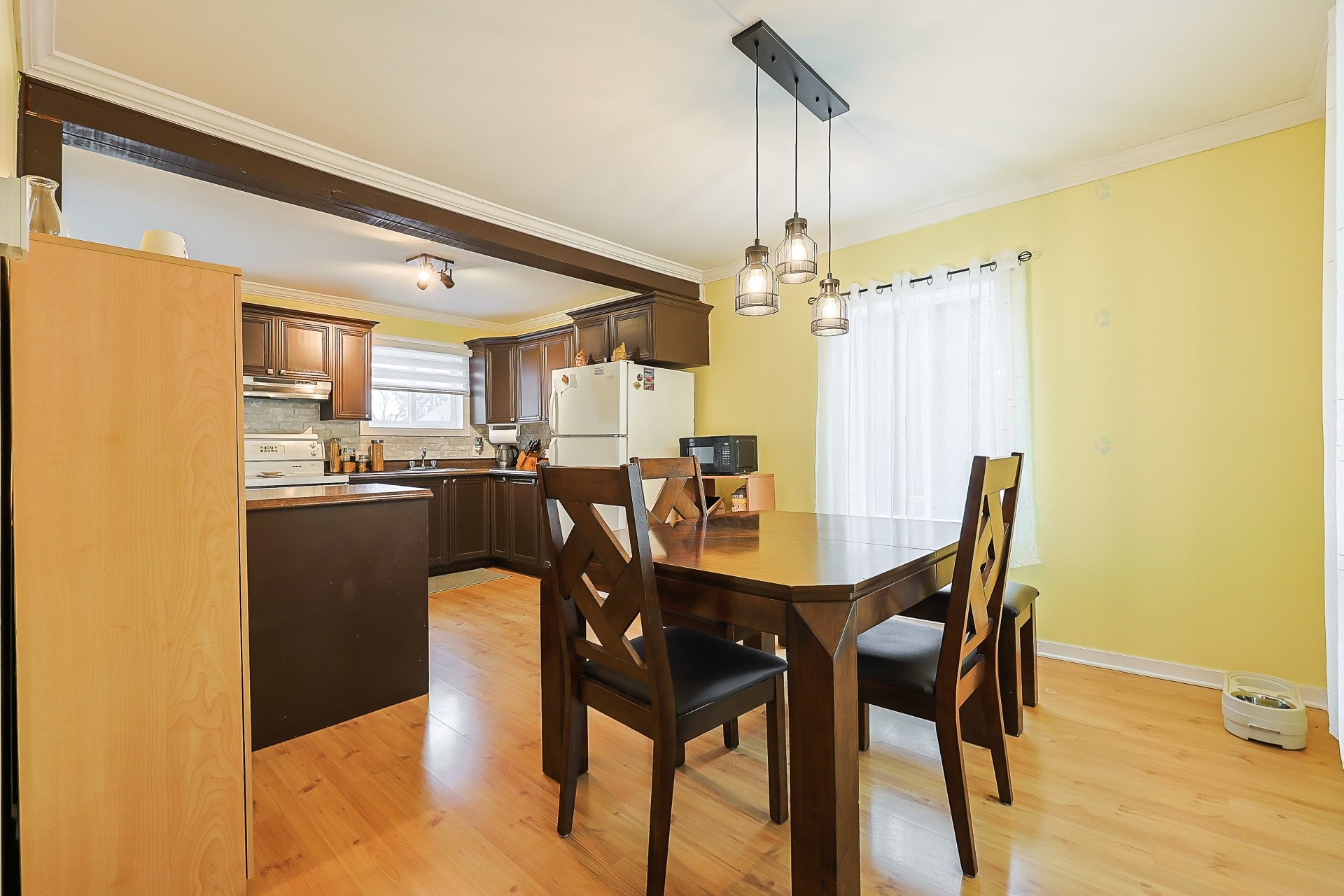 









183


Rue St-Julien

,
Papineauville,




QC
J0V1R0

