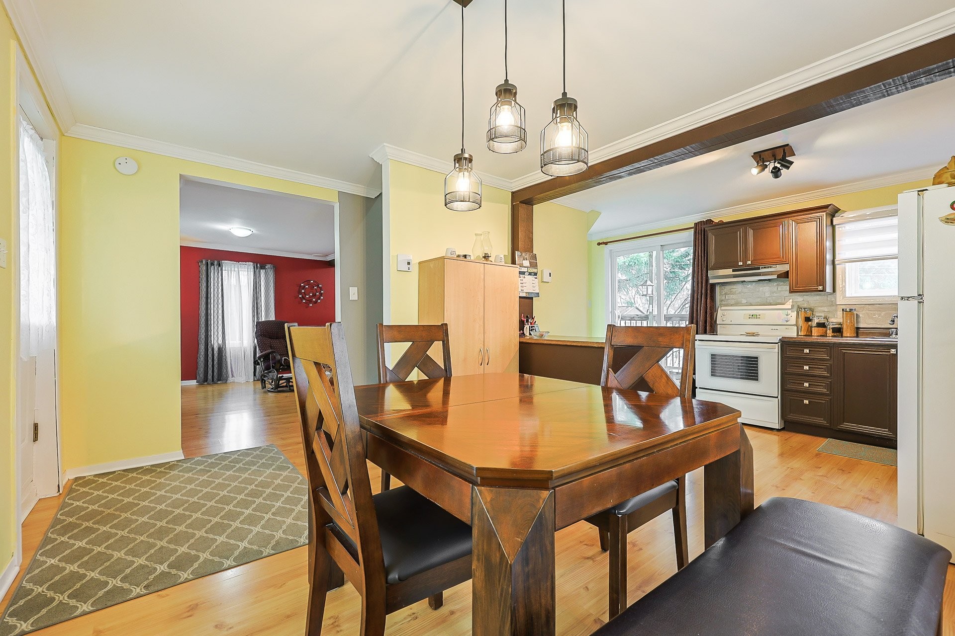 









183


Rue St-Julien

,
Papineauville,




QC
J0V1R0

