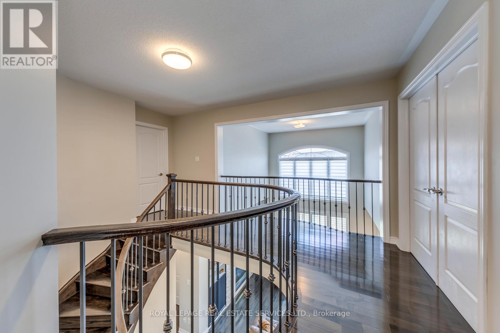 












431 BURLOAK DRIVE

,
Oakville,




Ontario
L6L6W8

