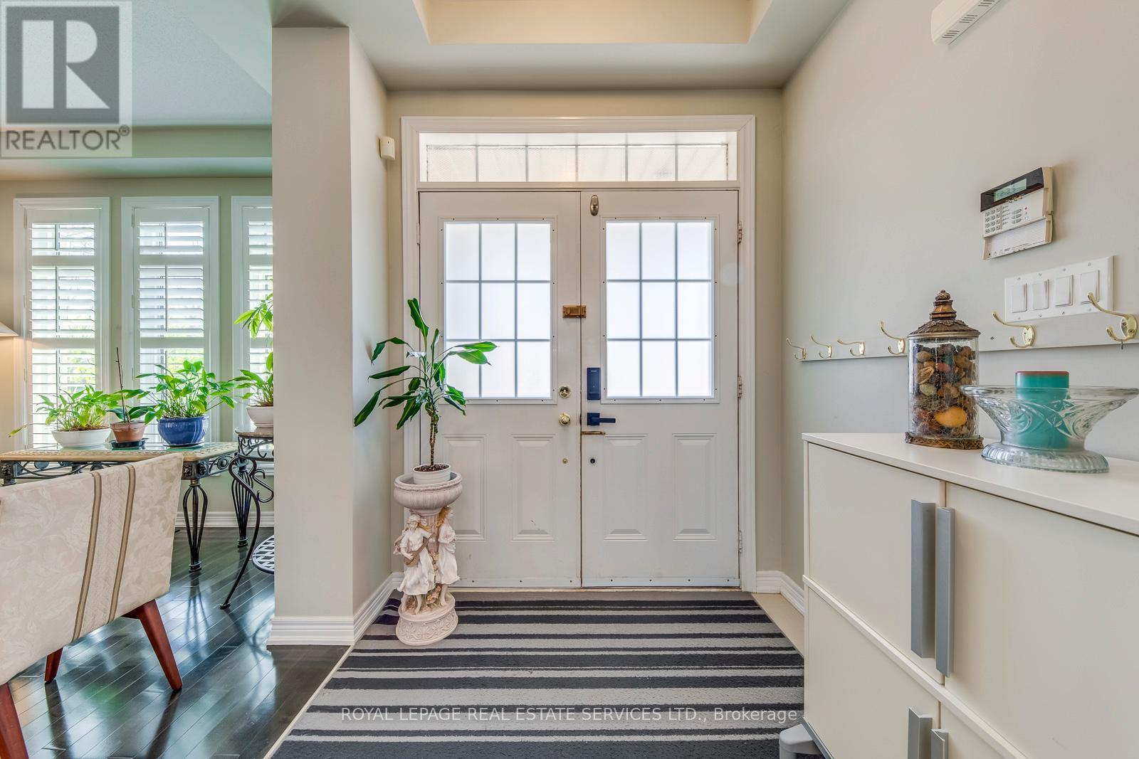 












431 BURLOAK DRIVE

,
Oakville,




Ontario
L6L6W8

