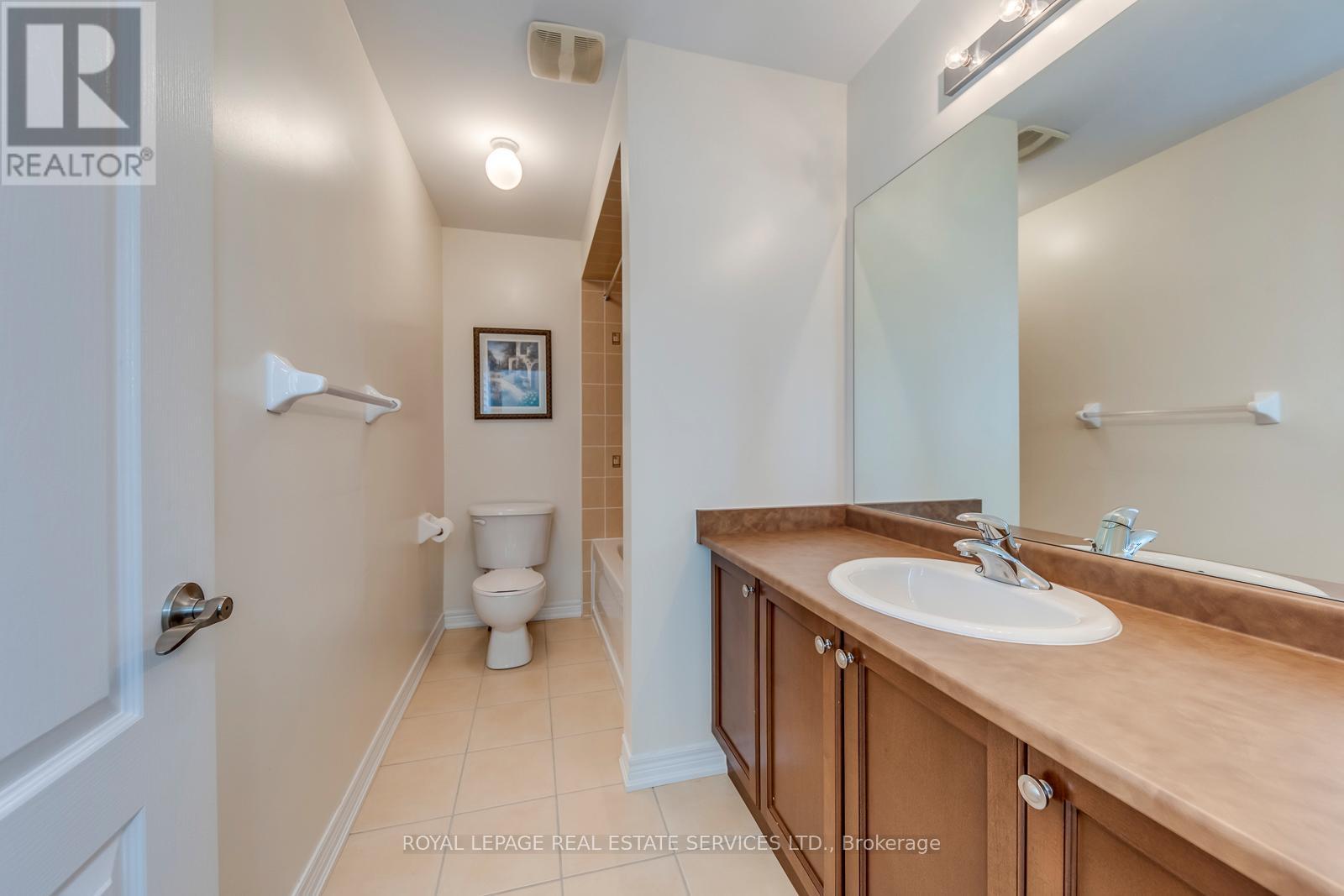 












431 BURLOAK DRIVE

,
Oakville,




Ontario
L6L6W8

