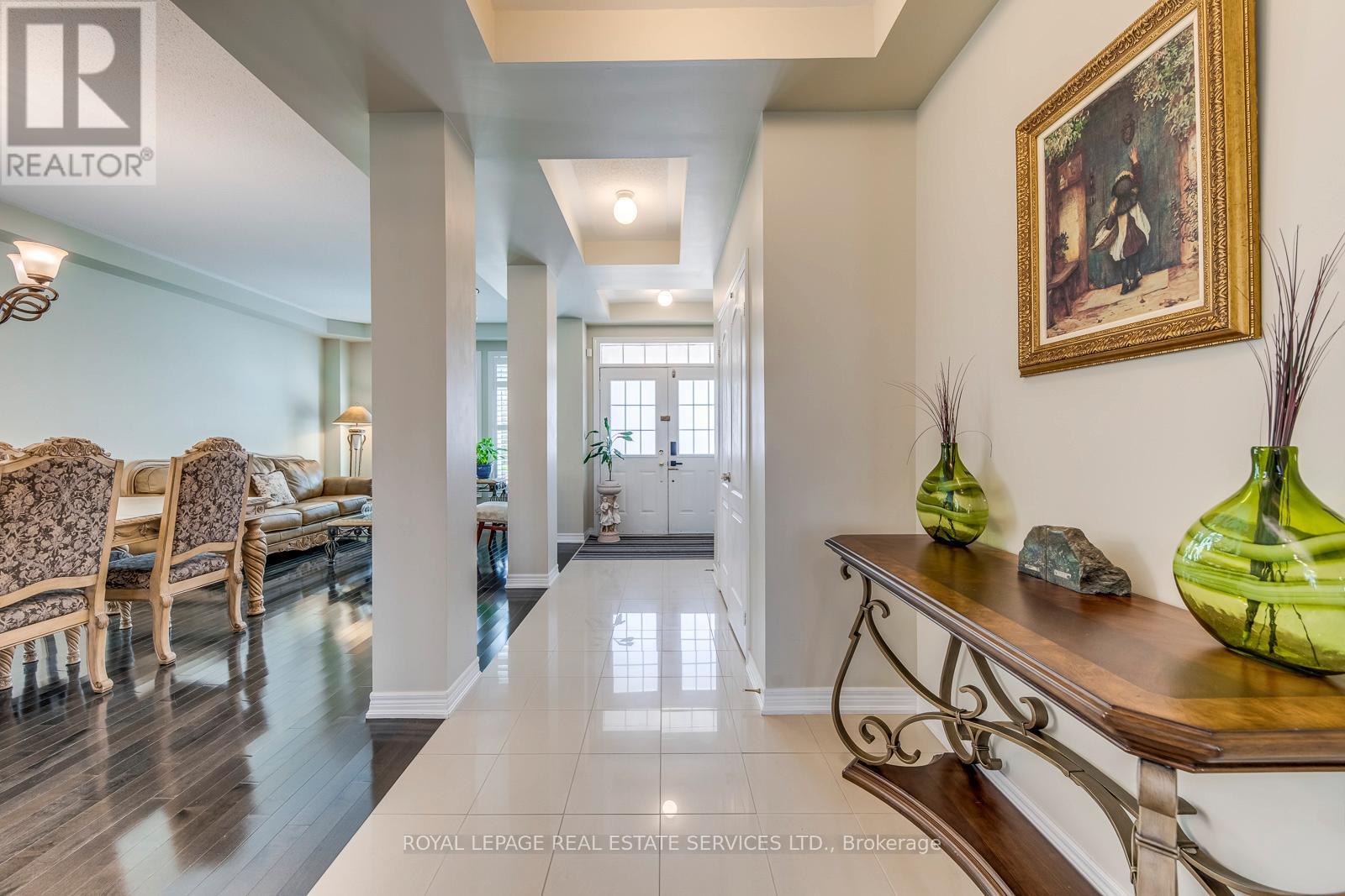












431 BURLOAK DRIVE

,
Oakville,




Ontario
L6L6W8

