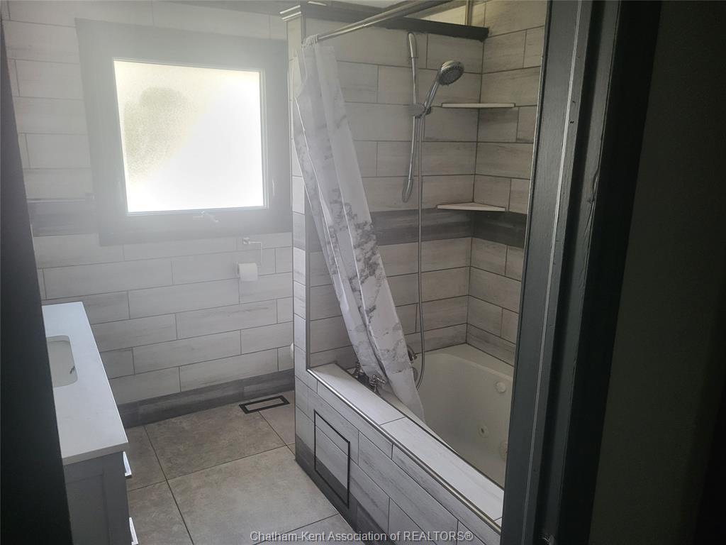 









74


CHESTNUT

Drive,
Chatham,




ON
N7M 4Z1

