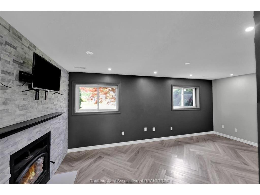 









74


CHESTNUT

Drive,
Chatham,




ON
N7M 4Z1

