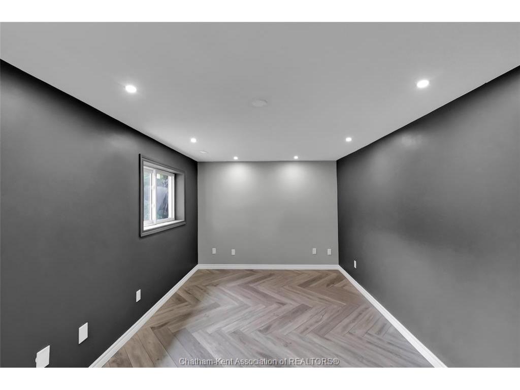 









74


CHESTNUT

Drive,
Chatham,




ON
N7M 4Z1

