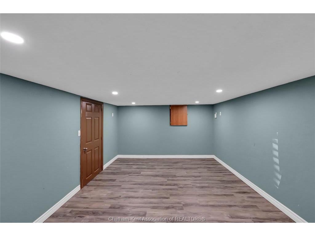 









74


CHESTNUT

Drive,
Chatham,




ON
N7M 4Z1


