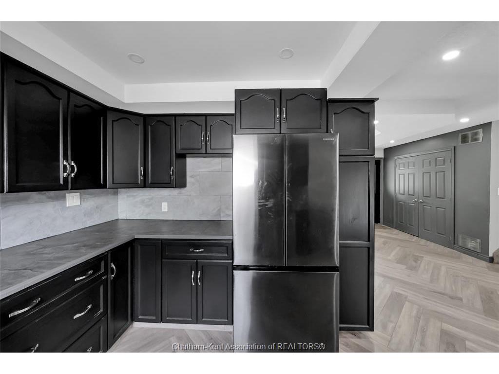 









74


CHESTNUT

Drive,
Chatham,




ON
N7M 4Z1

