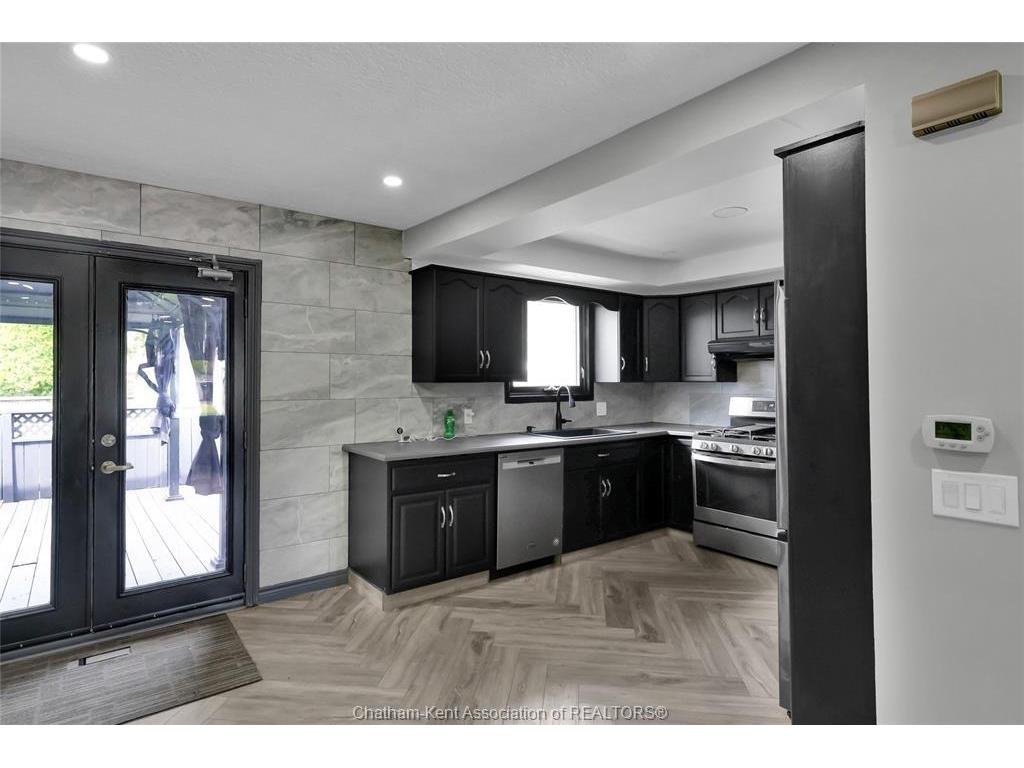 









74


CHESTNUT

Drive,
Chatham,




ON
N7M 4Z1


