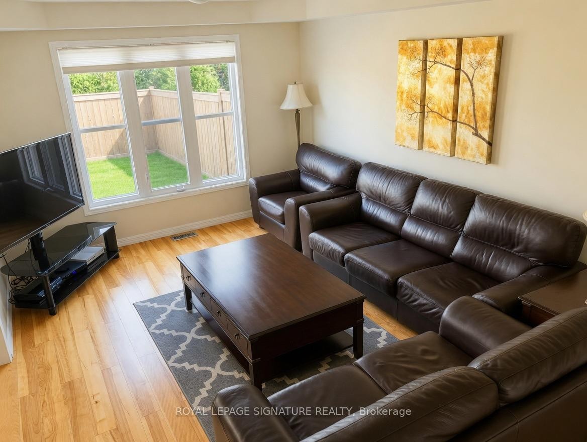









212


Chilcott

Crescent,
Newmarket,




ON
L3X 3G6


