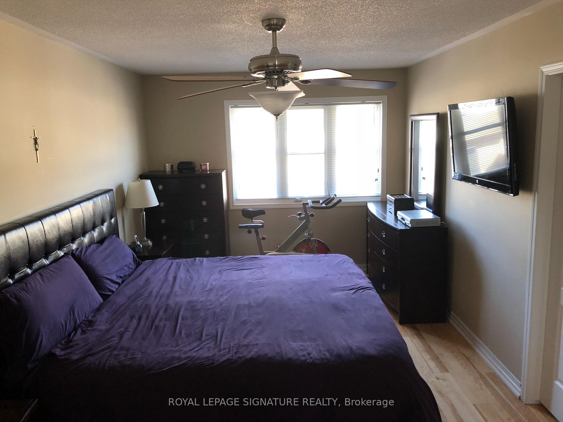 









212


Chilcott

Crescent,
Newmarket,




ON
L3X 3G6

