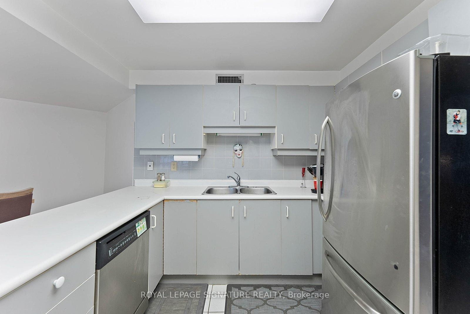 









25


George

Street, 503,
Toronto,




ON
M5A 4L8

