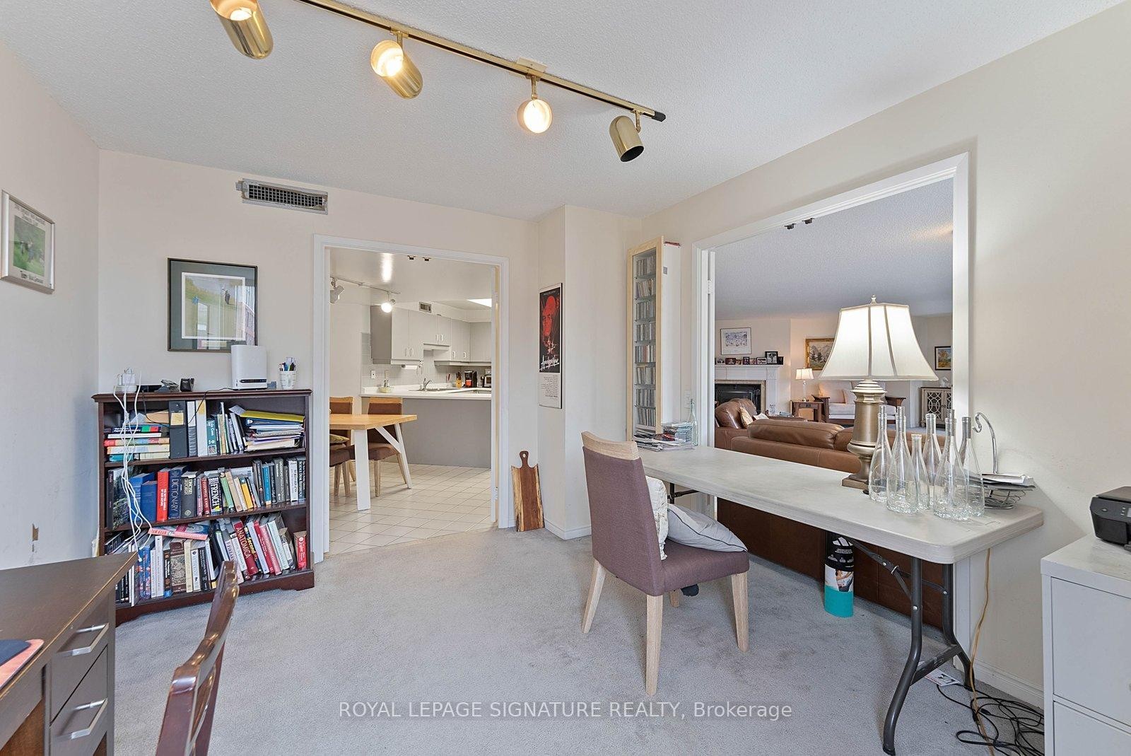 









25


George

Street, 503,
Toronto,




ON
M5A 4L8

