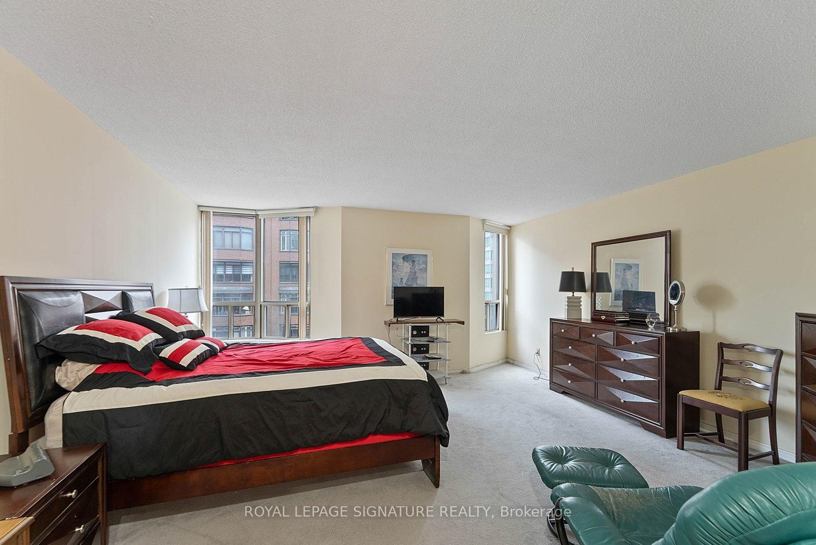 









25


George

Street, 503,
Toronto,




ON
M5A 4L8

