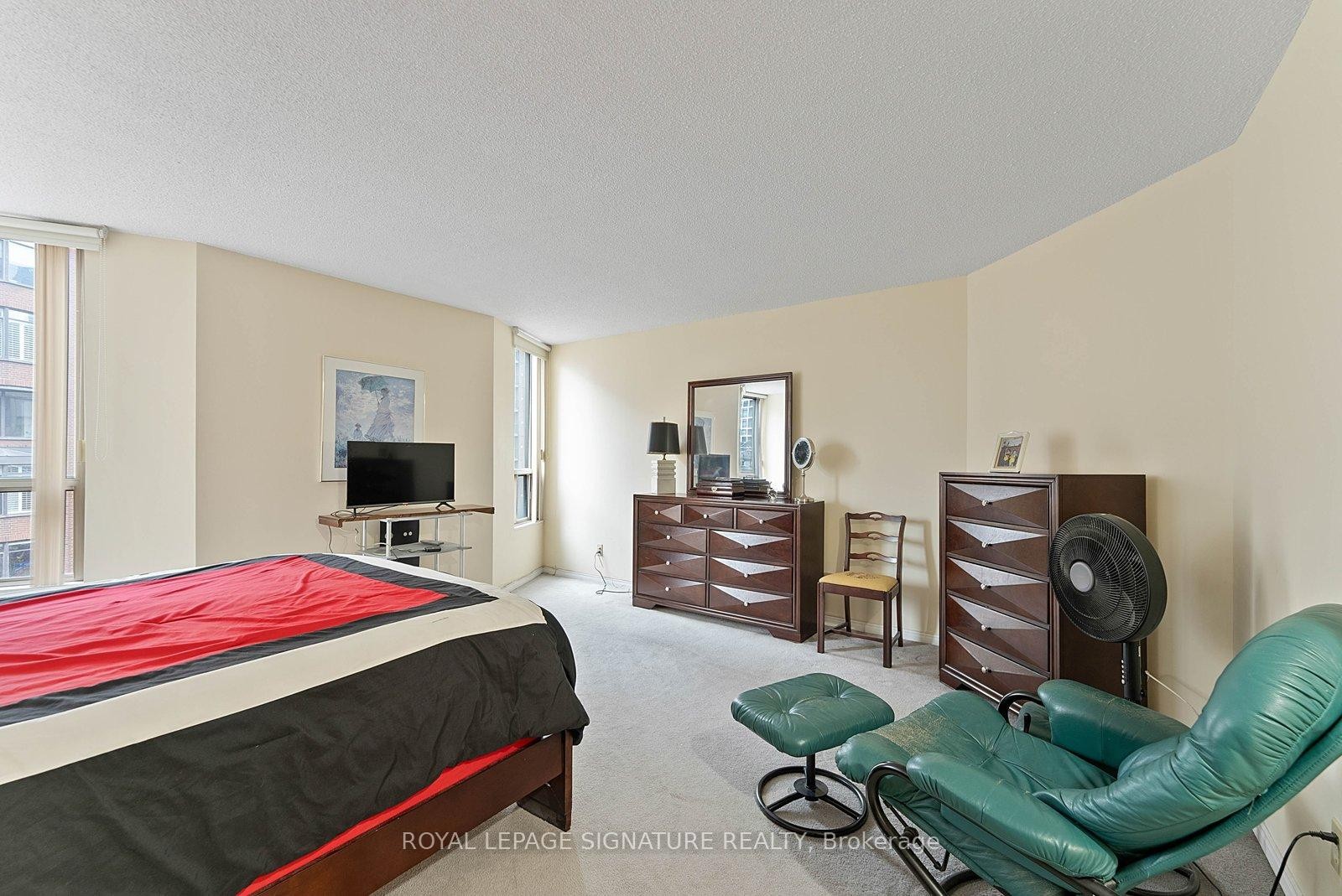 









25


George

Street, 503,
Toronto,




ON
M5A 4L8

