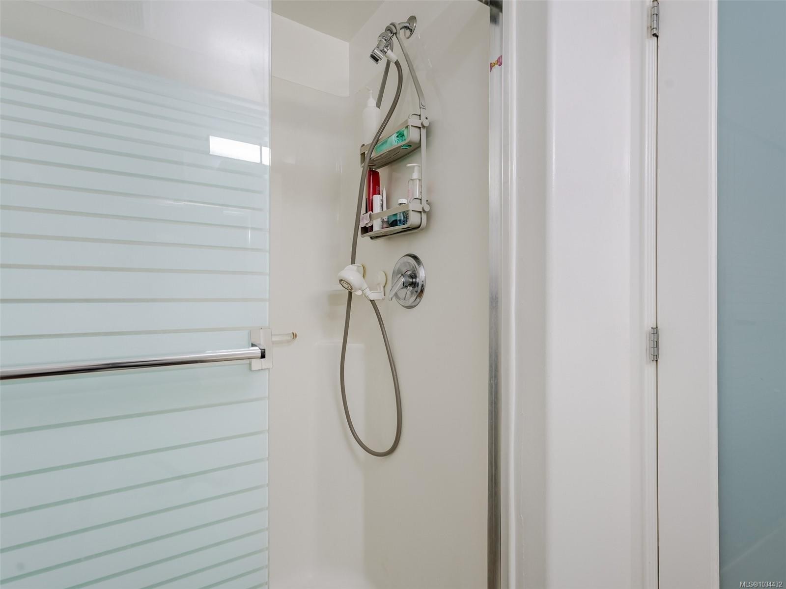 









320


Menzies

St, 202,
Victoria,




BC
V8V 2G9

