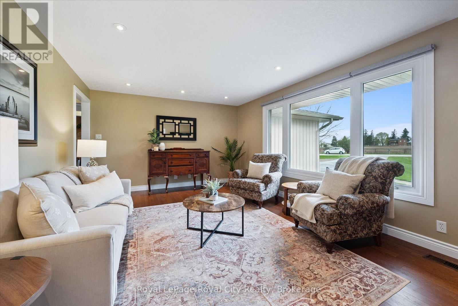 












7463 CONSERVATION ROAD

,
Guelph/Eramosa,




Ontario
N1E0N9

