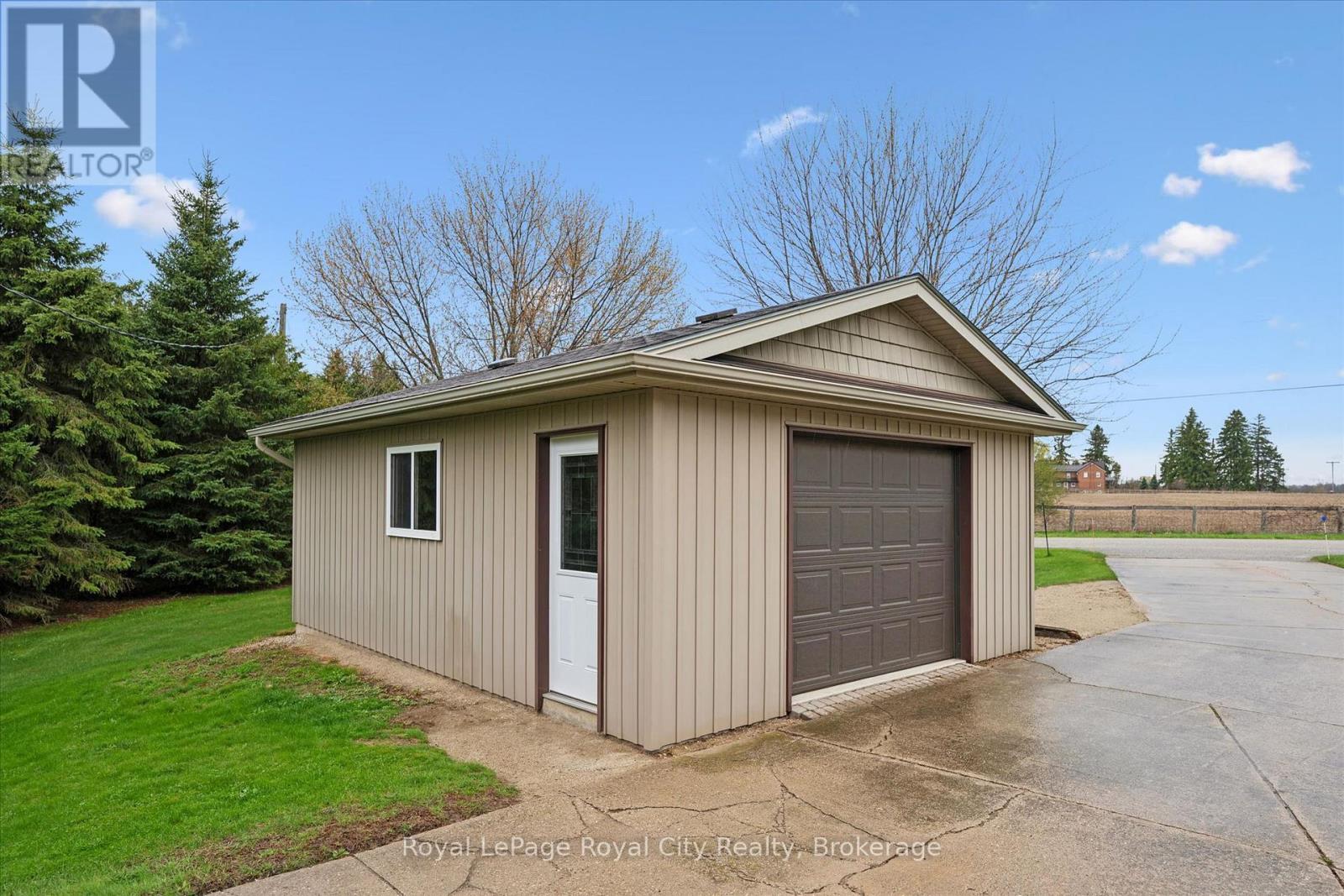 












7463 CONSERVATION ROAD

,
Guelph/Eramosa,




Ontario
N1E0N9

