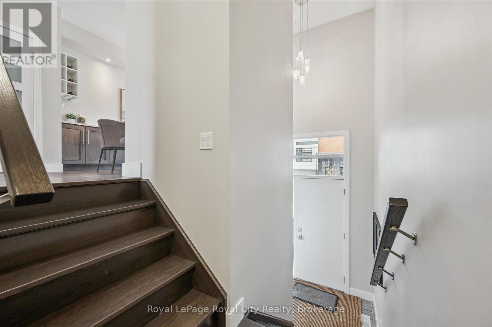 












25 - 60 ARKELL ROAD

,
Guelph (Kortright East),




Ontario
N1L0N7

