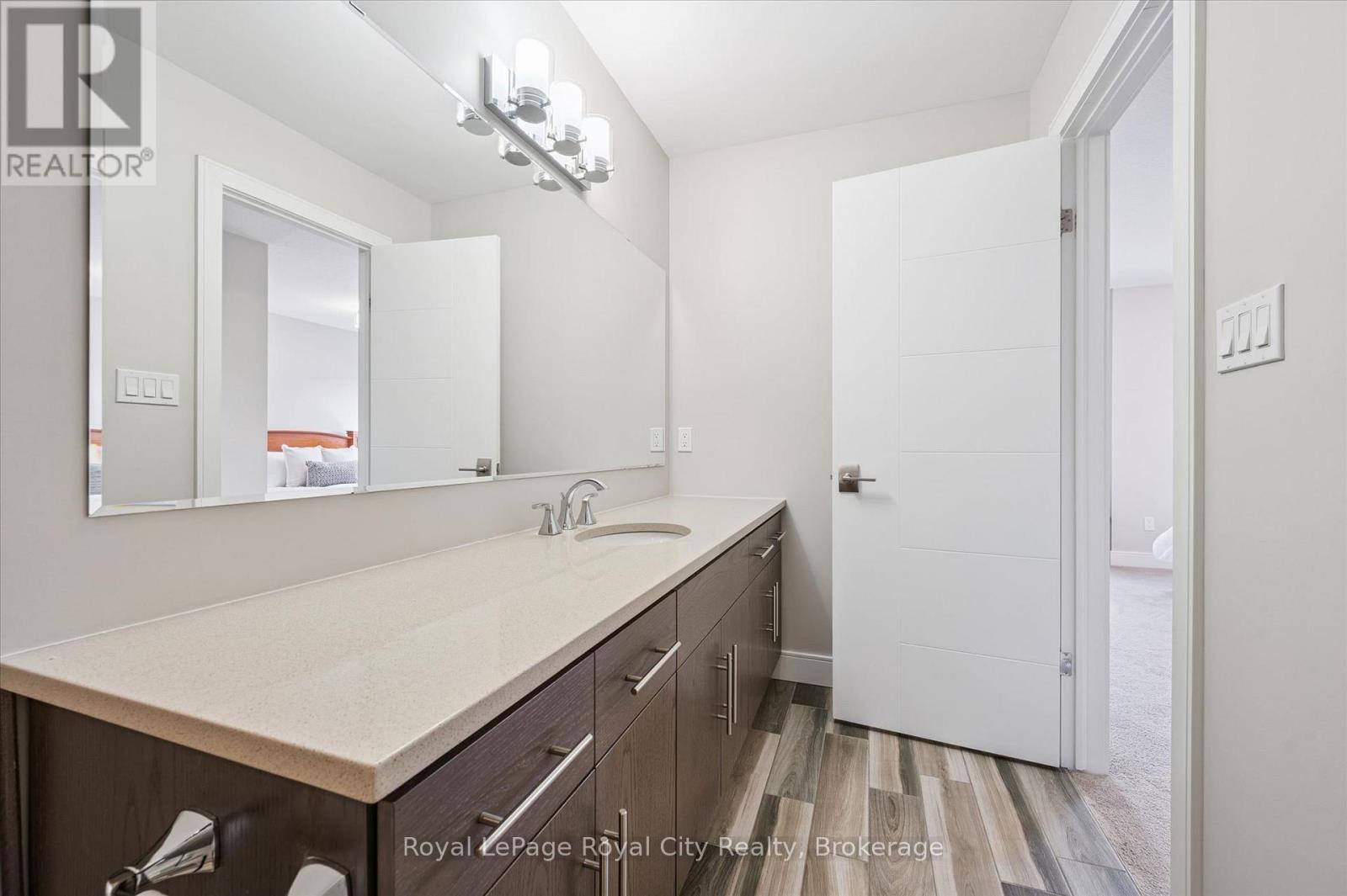 












25 - 60 ARKELL ROAD

,
Guelph (Kortright East),




Ontario
N1L0N7

