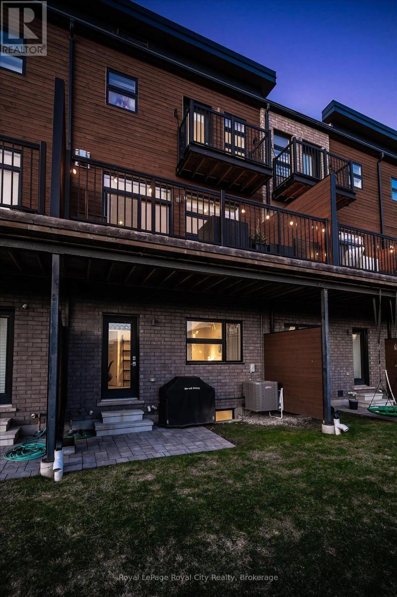 












25 - 60 ARKELL ROAD

,
Guelph (Kortright East),




Ontario
N1L0N7

