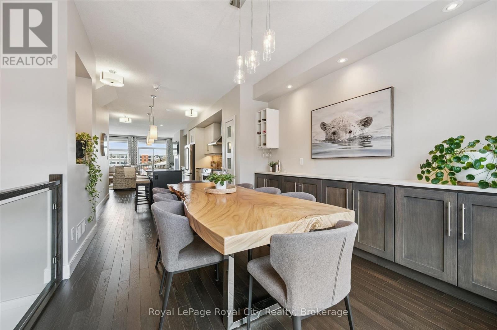 












25 - 60 ARKELL ROAD

,
Guelph (Kortright East),




Ontario
N1L0N7

