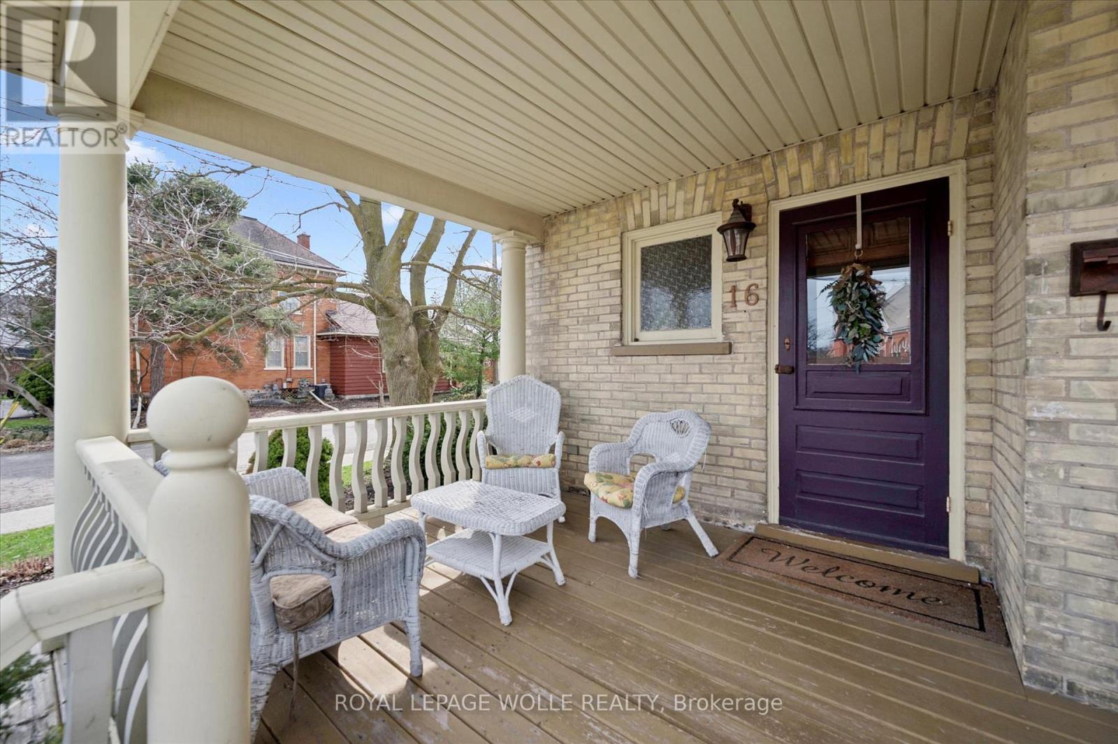 












16 HAMPTON STREET

,
Woolwich,




Ontario
N3B1X9

