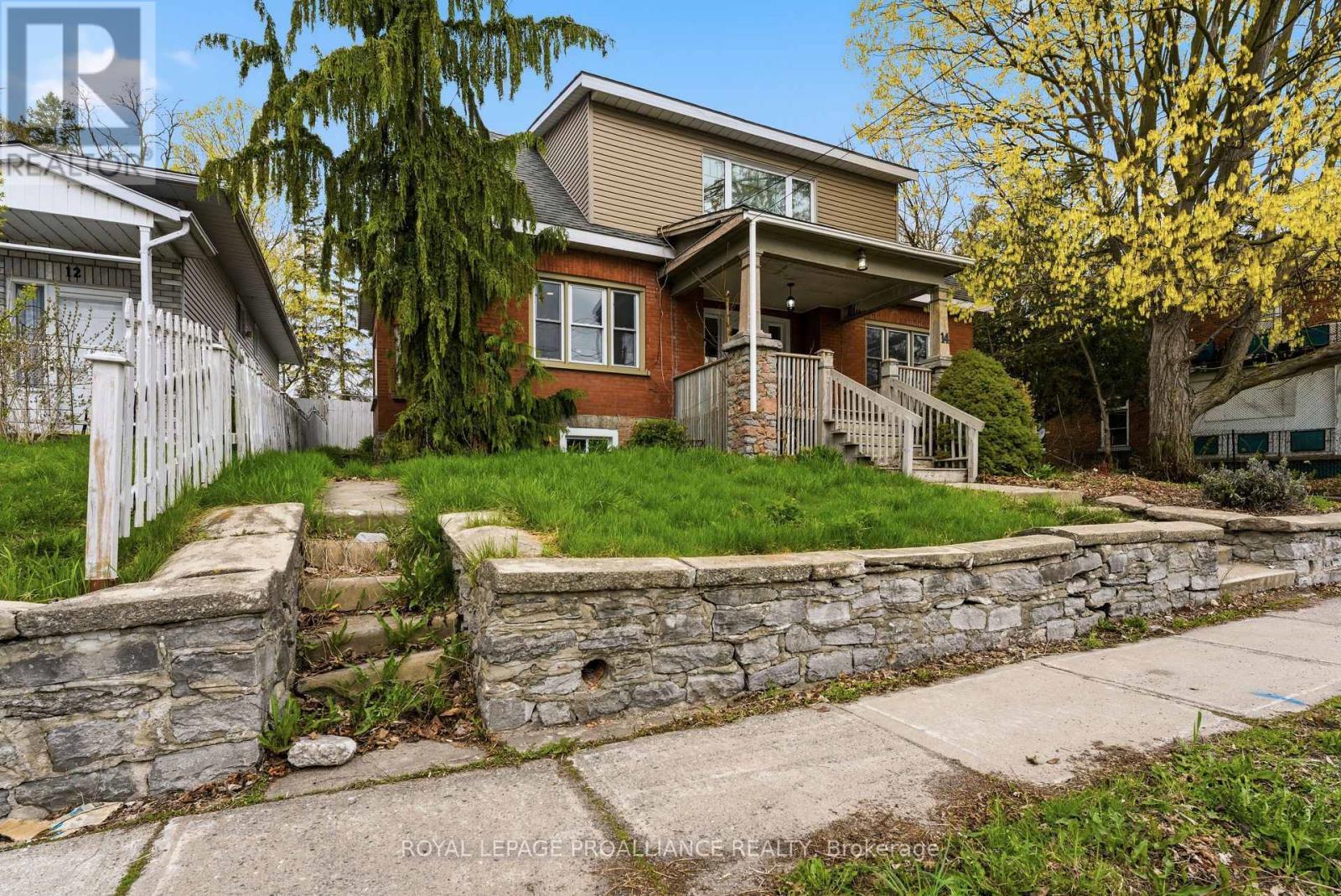 












14 ISABEL STREET

,
Belleville (Belleville Ward),




Ontario
K8P3N3

