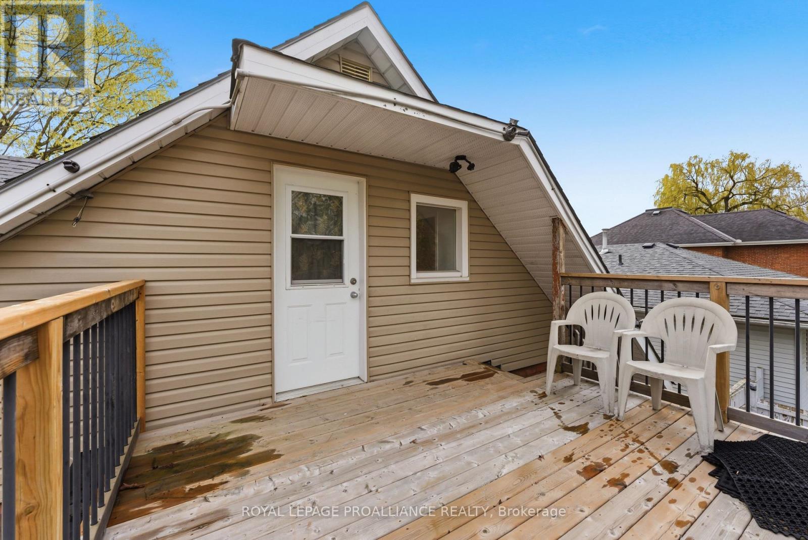 












14 ISABEL STREET

,
Belleville (Belleville Ward),




Ontario
K8P3N3

