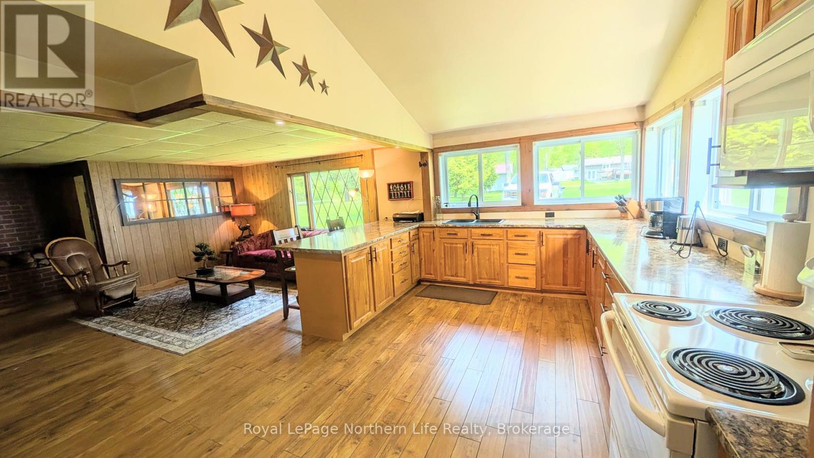 












16 COMEAU ROAD

,
West Nipissing (Verner),




Ontario
P0H2M0

