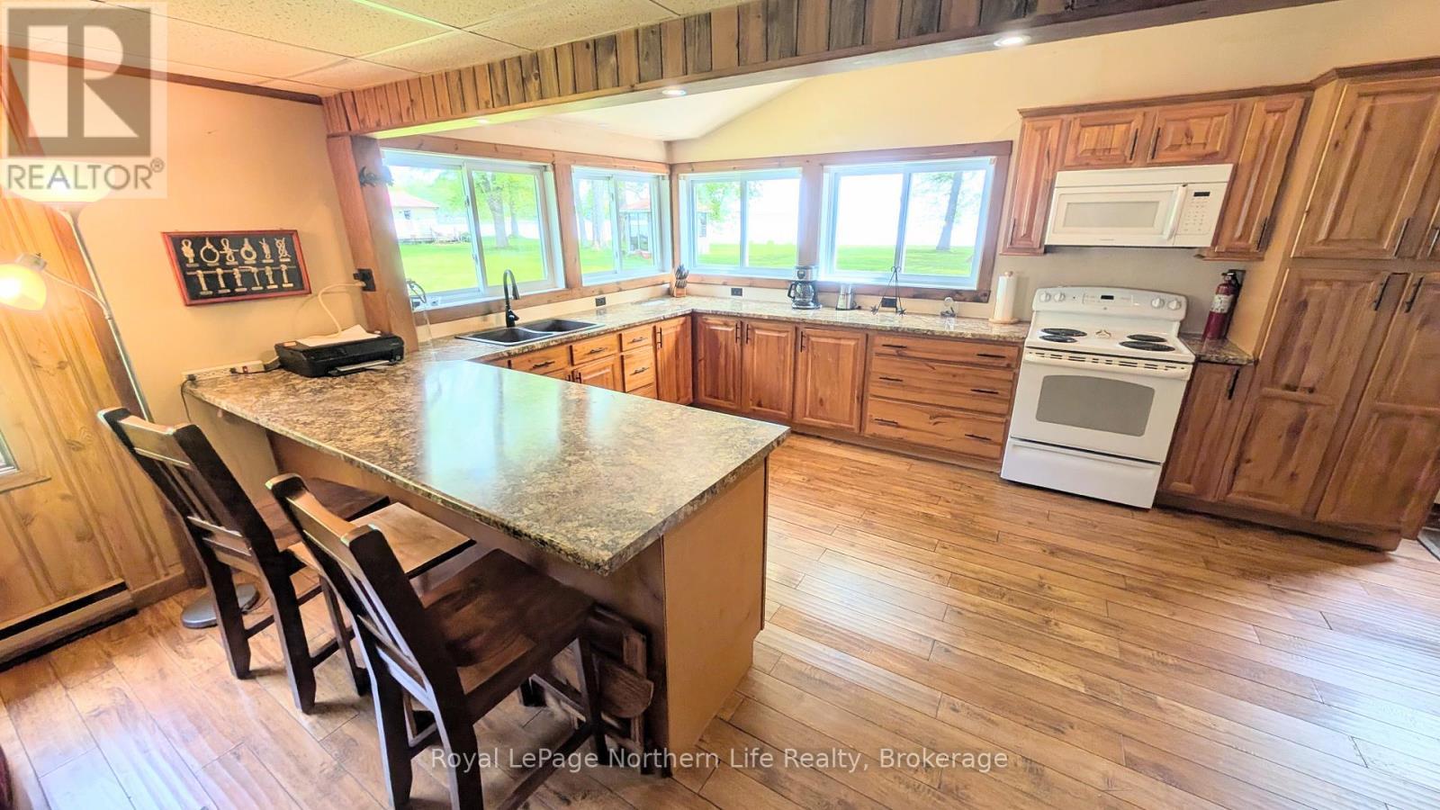 












16 COMEAU ROAD

,
West Nipissing (Verner),




Ontario
P0H2M0

