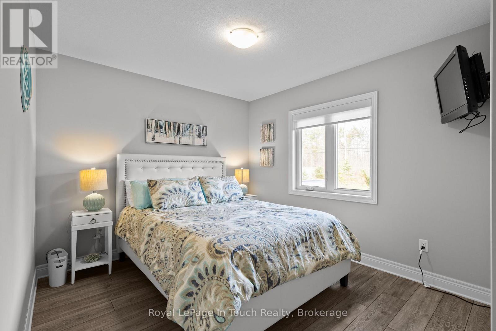 












110 LONE PINE ROAD

,
Georgian Bay (Baxter),




Ontario
L0K1S0

