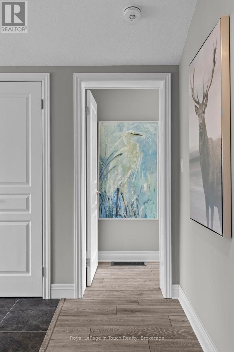 












110 LONE PINE ROAD

,
Georgian Bay (Baxter),




Ontario
L0K1S0

