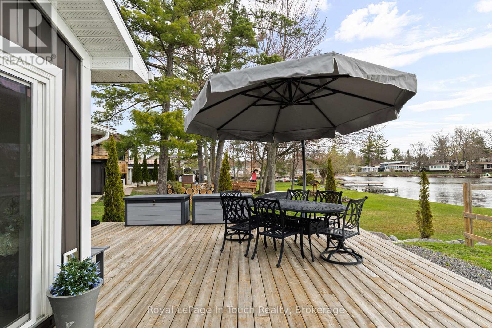












110 LONE PINE ROAD

,
Georgian Bay (Baxter),




Ontario
L0K1S0

