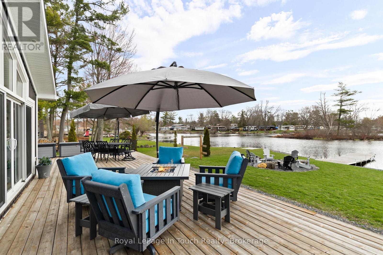 












110 LONE PINE ROAD

,
Georgian Bay (Baxter),




Ontario
L0K1S0

