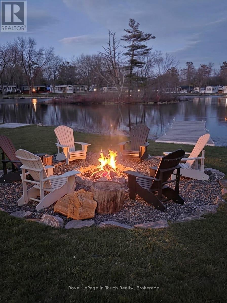 












110 LONE PINE ROAD

,
Georgian Bay (Baxter),




Ontario
L0K1S0

