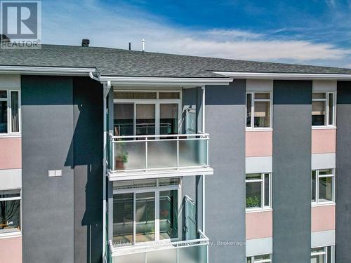 3rd floor balcony