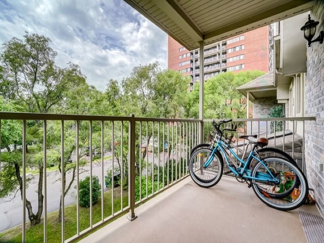 









184


Boul. de la Cité-des-Jeunes

, 3,
Gatineau (Hull),




QC
J8Y6L9

