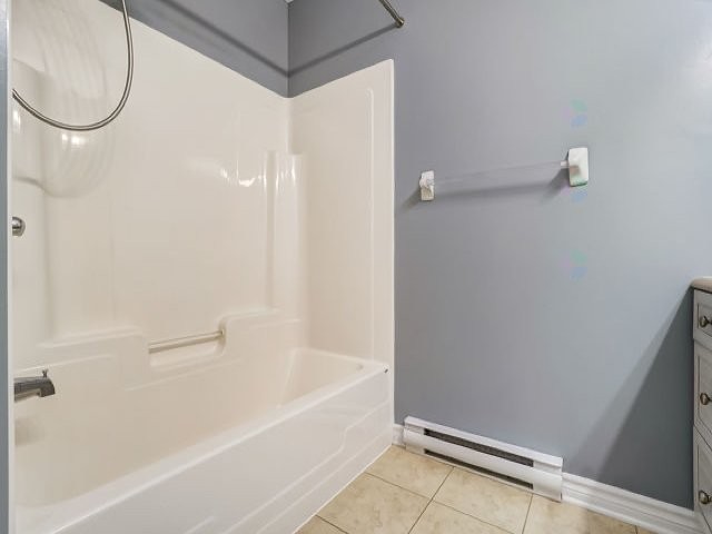 









184


Boul. de la Cité-des-Jeunes

, 3,
Gatineau (Hull),




QC
J8Y6L9

