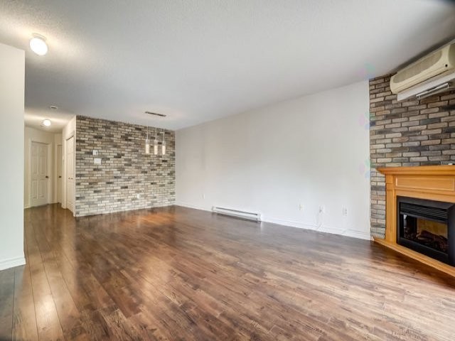 









184


Boul. de la Cité-des-Jeunes

, 3,
Gatineau (Hull),




QC
J8Y6L9

