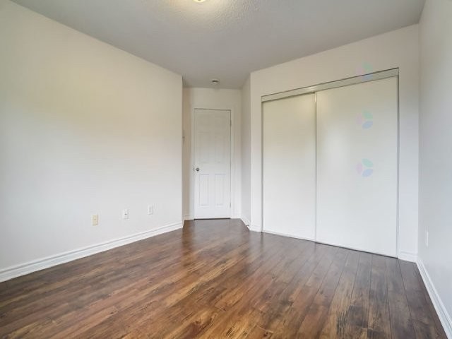 









184


Boul. de la Cité-des-Jeunes

, 3,
Gatineau (Hull),




QC
J8Y6L9

