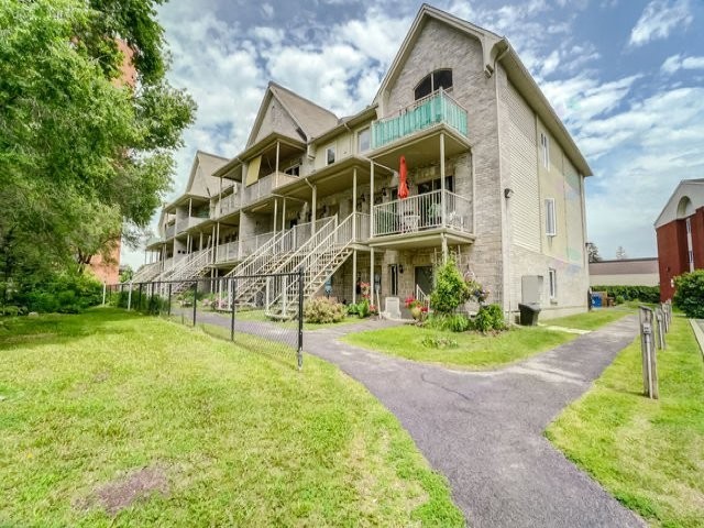 









184


Boul. de la Cité-des-Jeunes

, 3,
Gatineau (Hull),




QC
J8Y6L9

