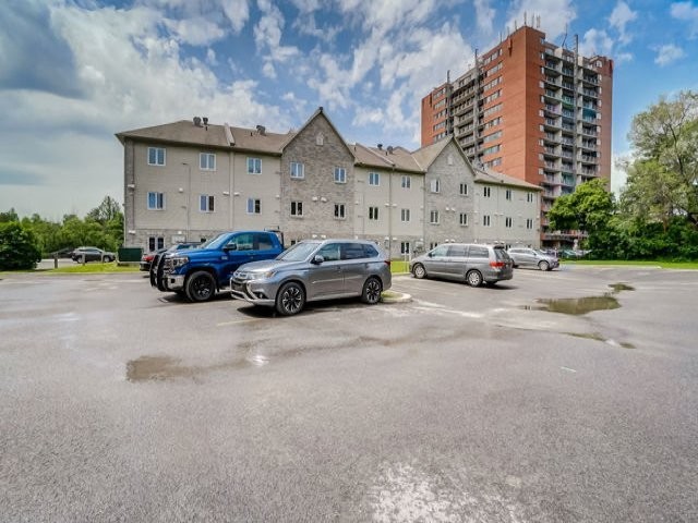









184


Boul. de la Cité-des-Jeunes

, 3,
Gatineau (Hull),




QC
J8Y6L9

