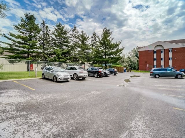 









184


Boul. de la Cité-des-Jeunes

, 3,
Gatineau (Hull),




QC
J8Y6L9

