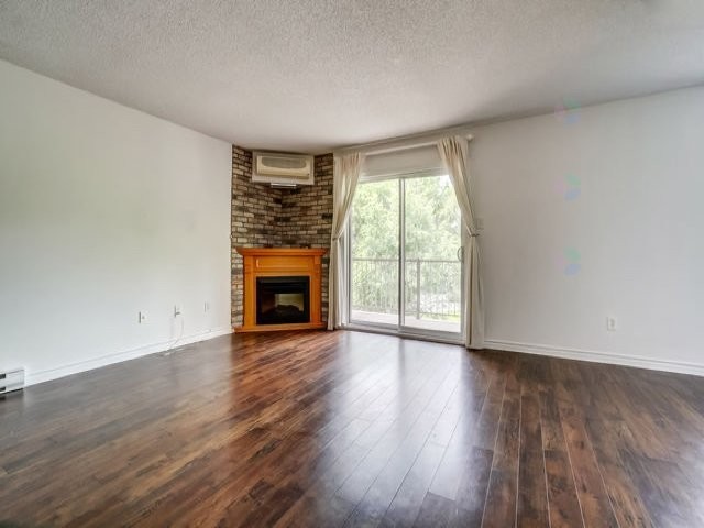 









184


Boul. de la Cité-des-Jeunes

, 3,
Gatineau (Hull),




QC
J8Y6L9

