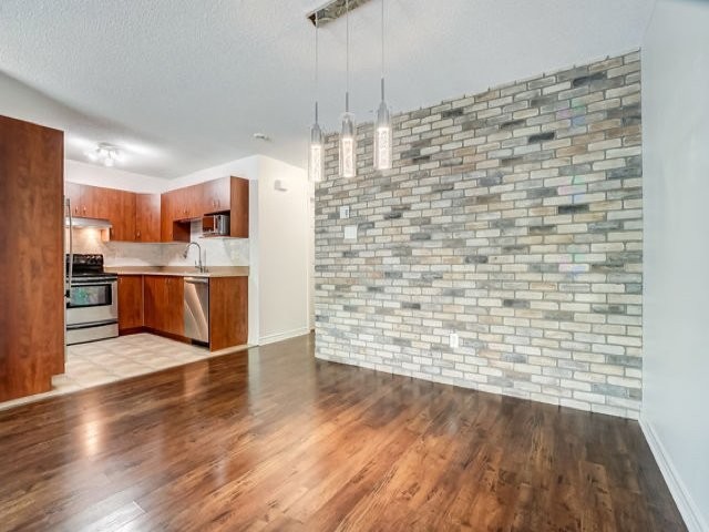 









184


Boul. de la Cité-des-Jeunes

, 3,
Gatineau (Hull),




QC
J8Y6L9

