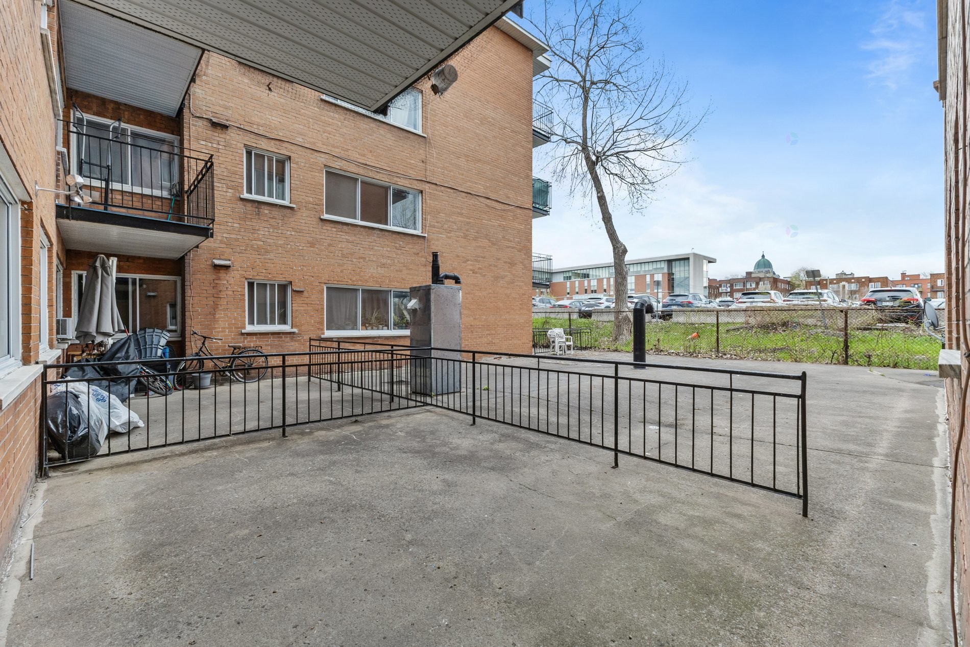 









4450


Av. Bourret

, 102,
Montréal (Côte-des-Neiges/Notre-Dame-de-Grâce),




QC
H3S1X2

