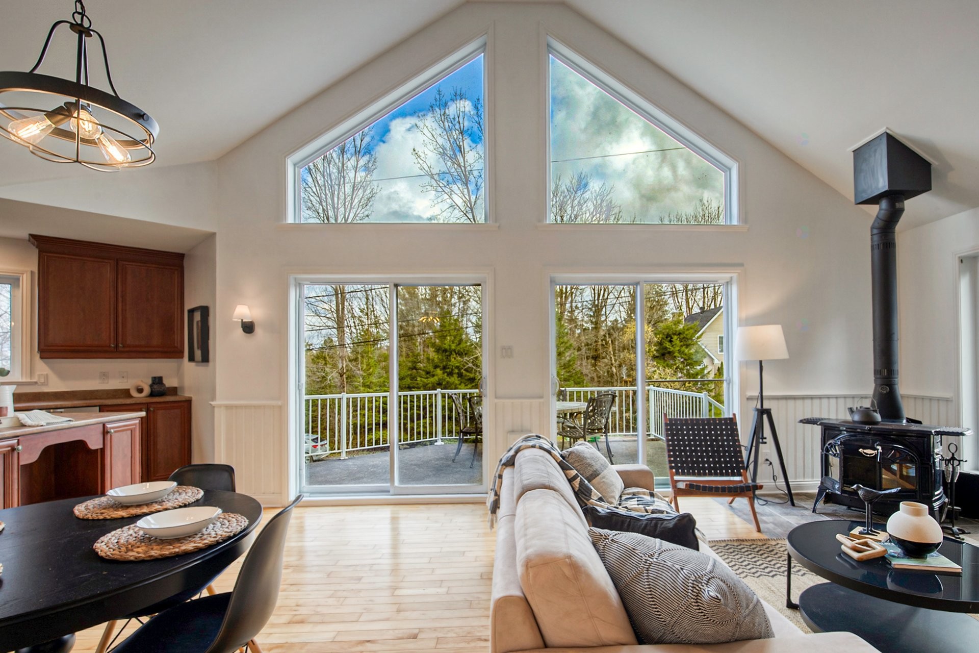 









120


Ch. Thibault

,
Sutton,




QC
J0E2K0

